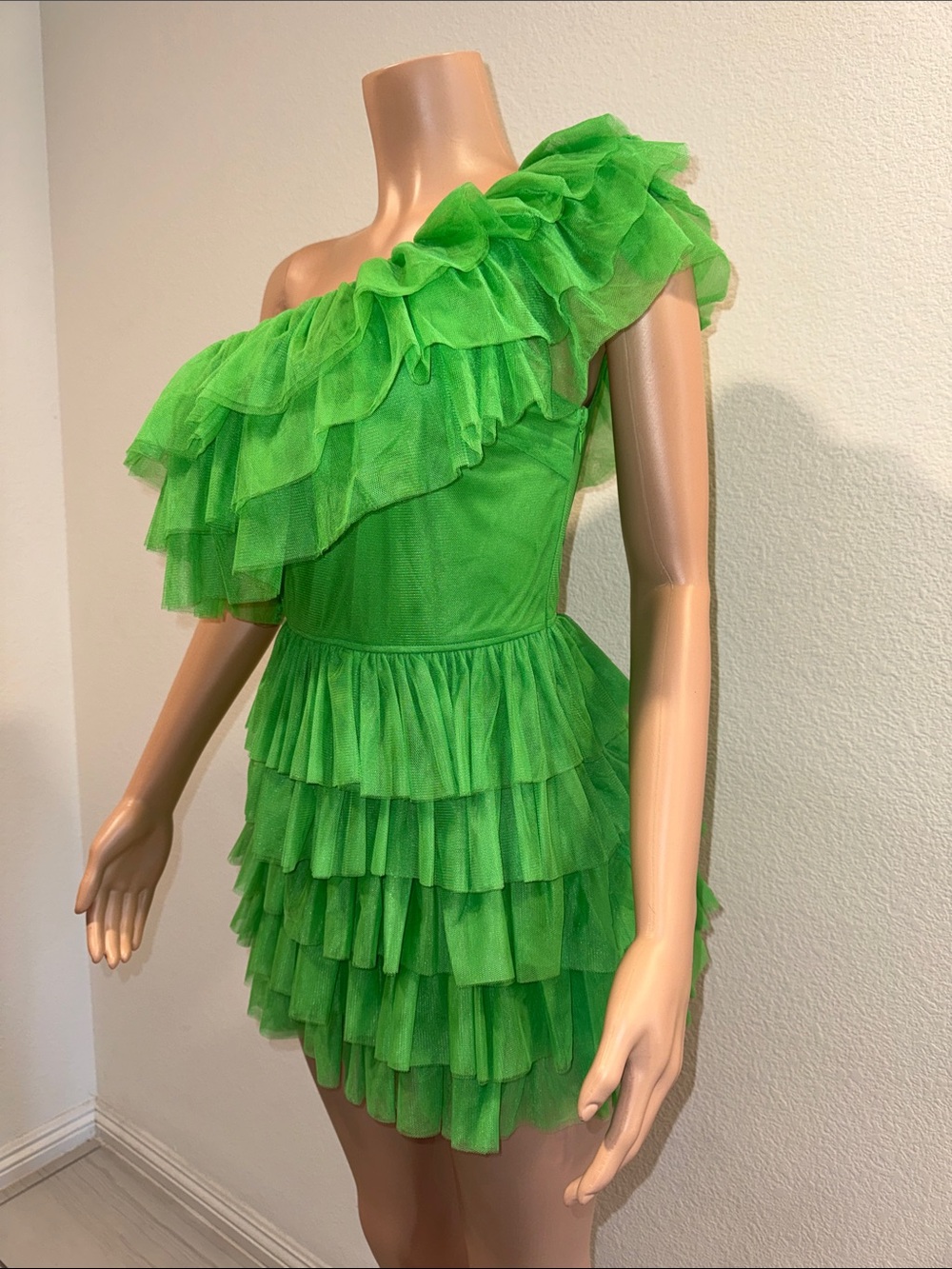 Green One-Shoulder Ruffle Dress - Picture 3 of 7